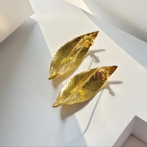 Gold Leaf Drop Earrings ✨ - Picture 4 of 5